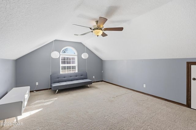 117 Suzanne Circle, Webb City, MO 64870