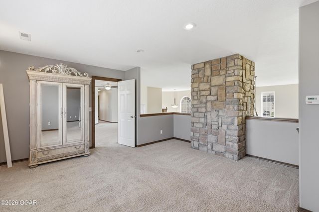 117 Suzanne Circle, Webb City, MO 64870