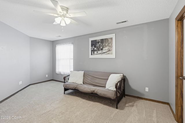 117 Suzanne Circle, Webb City, MO 64870