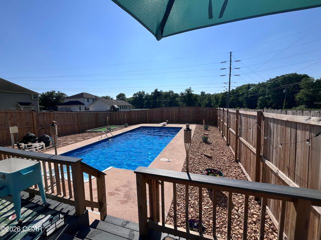 117 Suzanne Circle, Webb City, MO 64870