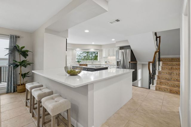 7940 Summit Cove, Fort Worth, TX 76179