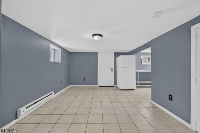 17 Wolcott Ter, Newark City, NJ 07112