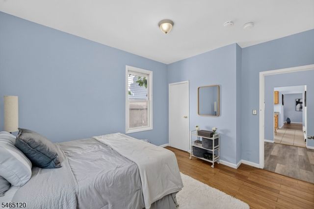 17 Wolcott Ter, Newark City, NJ 07112