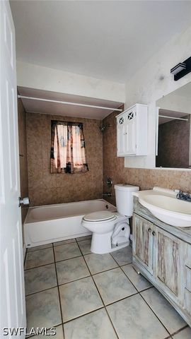 17188 Lee RD, Fort Myers, FL 33967