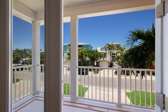 309 68TH STREET, Bradenton Beach, FL 34217