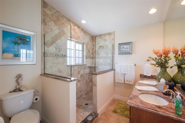 309 68TH STREET, Bradenton Beach, FL 34217