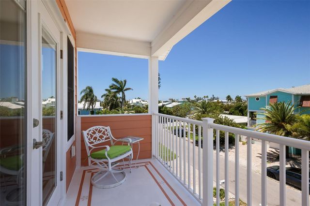 309 68TH STREET, Bradenton Beach, FL 34217