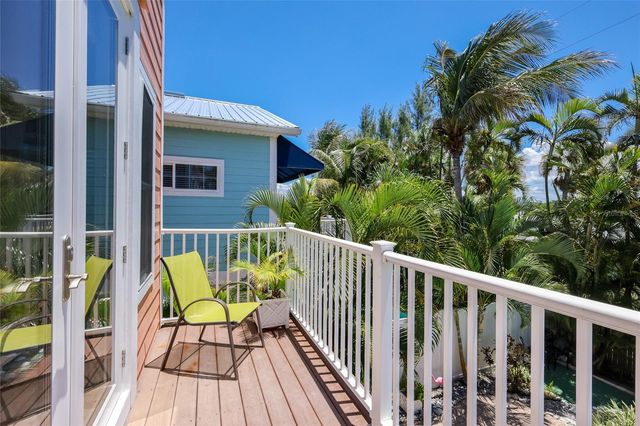309 68TH STREET, Bradenton Beach, FL 34217