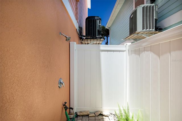 309 68TH STREET, Bradenton Beach, FL 34217