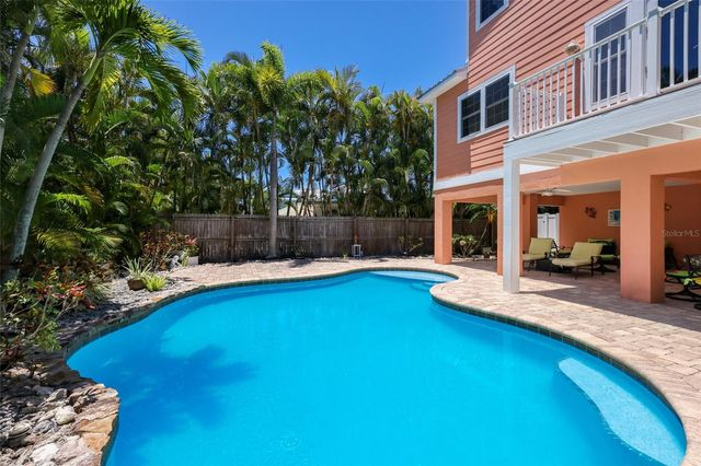 309 68TH STREET, Bradenton Beach, FL 34217