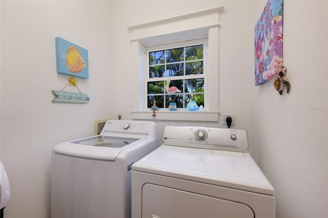 309 68TH STREET, Bradenton Beach, FL 34217