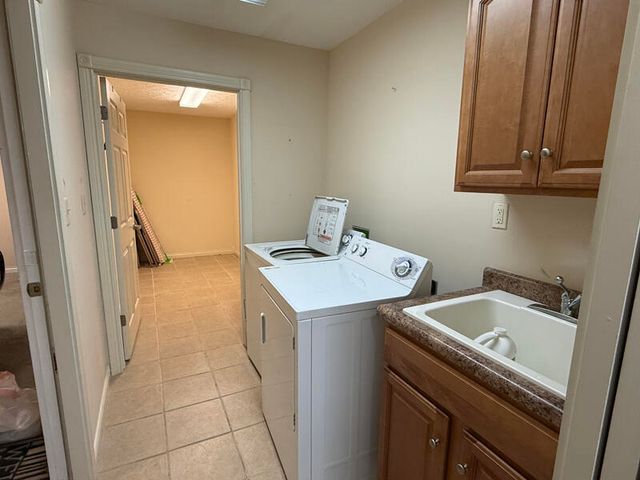 441 Deer Lake Place, Bronston, KY 42518