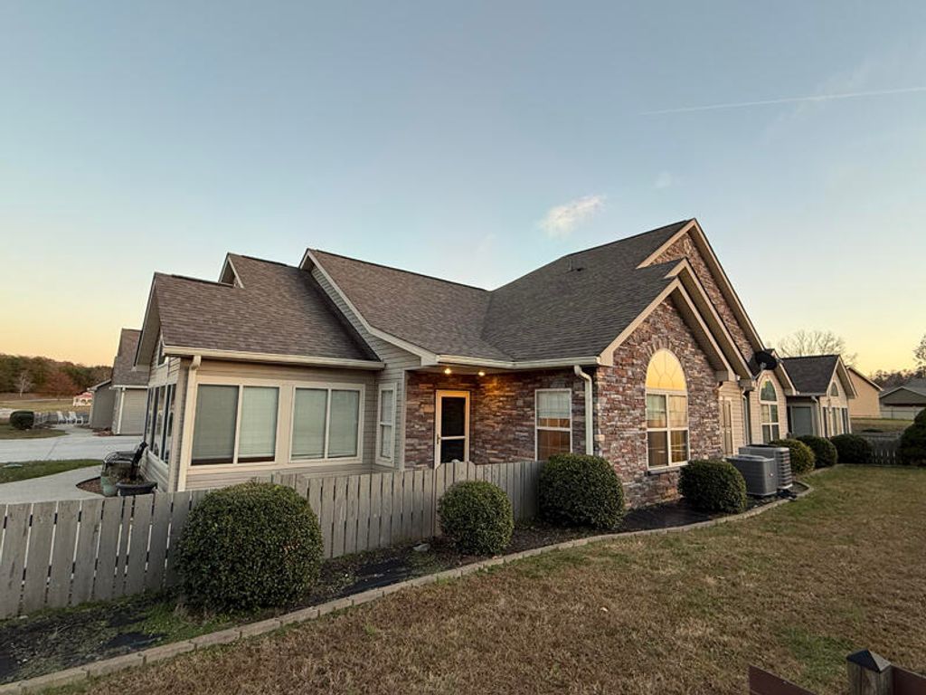 441 Deer Lake Place, Bronston, KY 42518