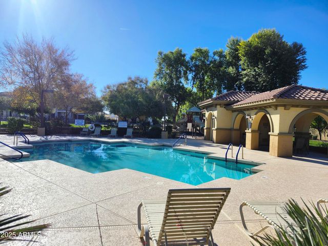 7762 E BOSTON Street, Mesa, AZ 85207