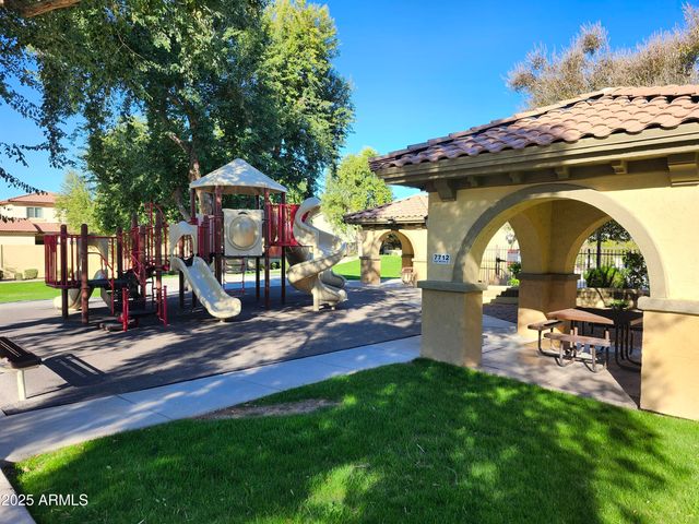 7762 E BOSTON Street, Mesa, AZ 85207