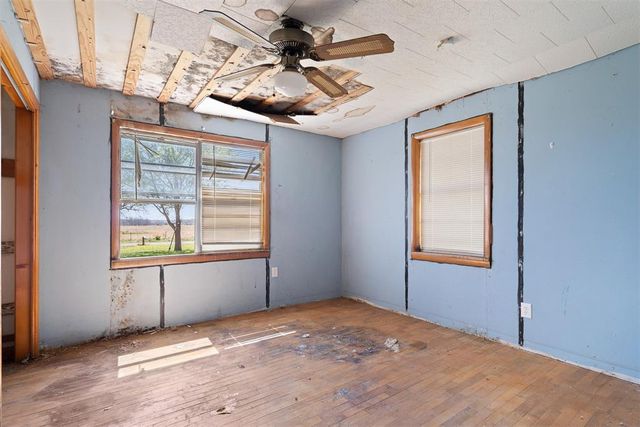 27419 E County Road 1680 Road, Elmore City, OK 73433