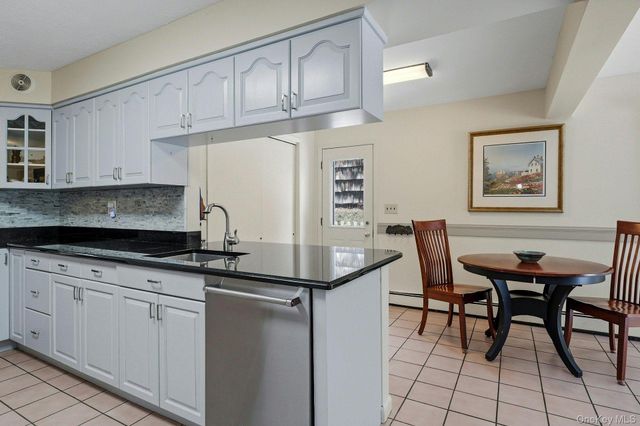 2 Forester Court, Northport, NY 11768