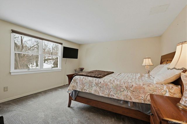 2 Forester Court, Northport, NY 11768