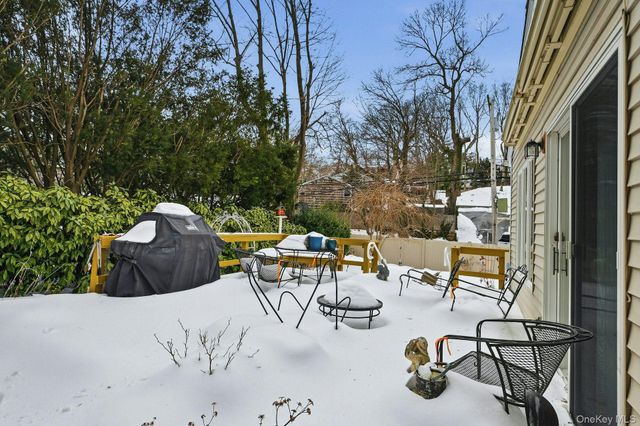 2 Forester Court, Northport, NY 11768