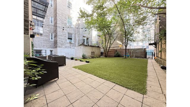 310 W 55th St Apt 4B, New York City, NY 10019