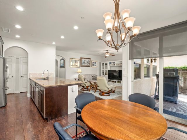 11319 N Via Napoli Drive, Fresno, CA 93730