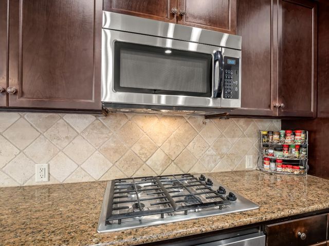 11319 N Via Napoli Drive, Fresno, CA 93730