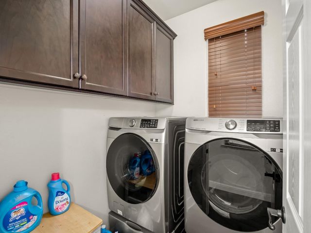 11319 N Via Napoli Drive, Fresno, CA 93730