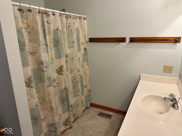 250 Meridian Court, Pittsboro, IN 46167