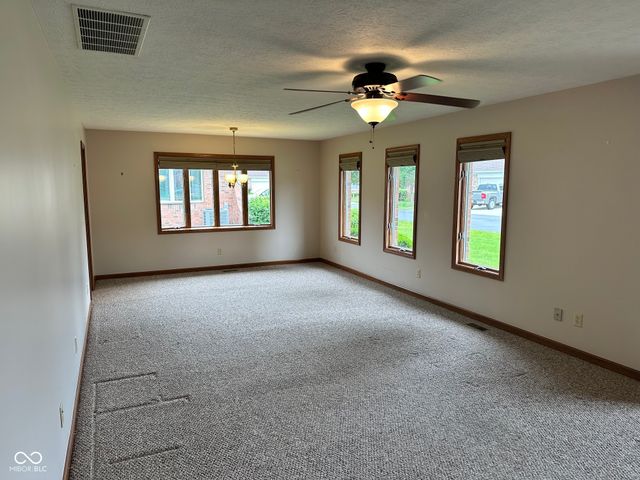 250 Meridian Court, Pittsboro, IN 46167