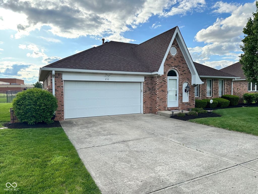 250 Meridian Court, Pittsboro, IN 46167