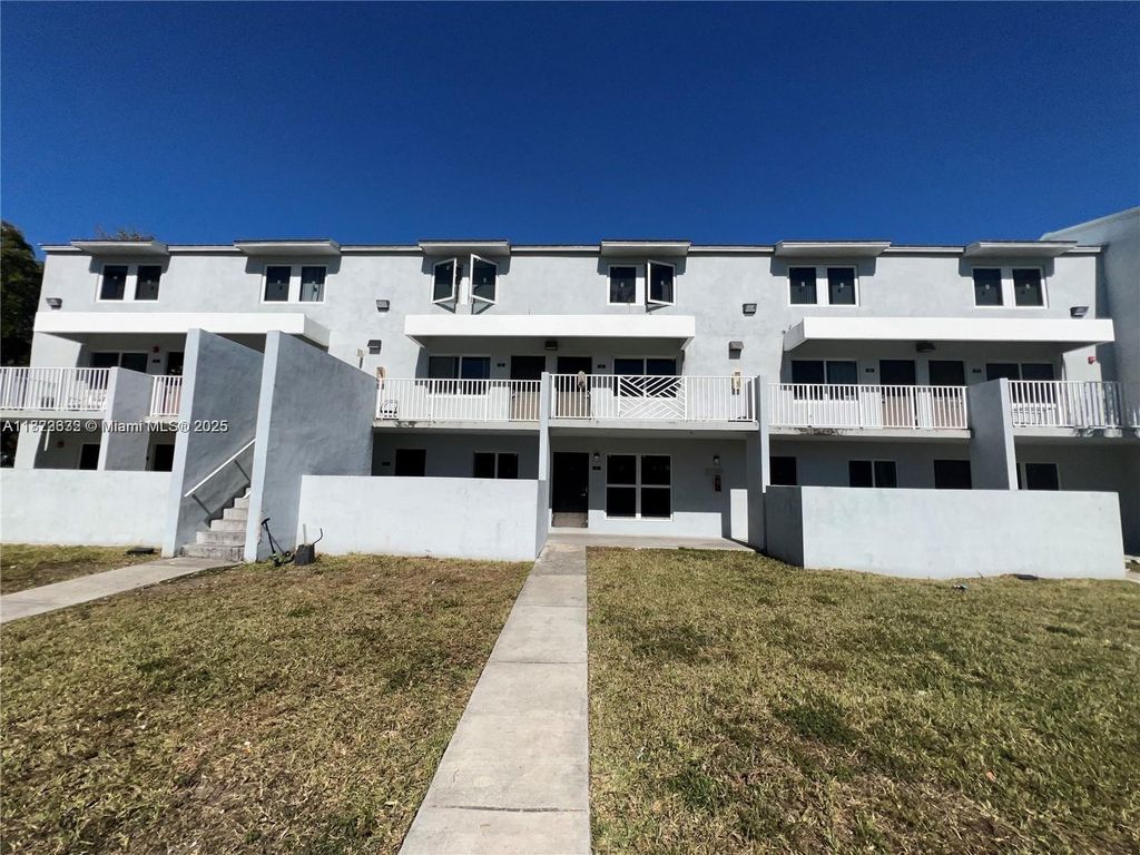 1999 NW 5th Pl #2, Miami, FL 33136