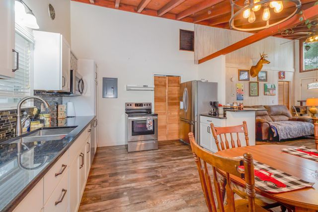 3165 Amelia Avenue, Flushing, MI 48433