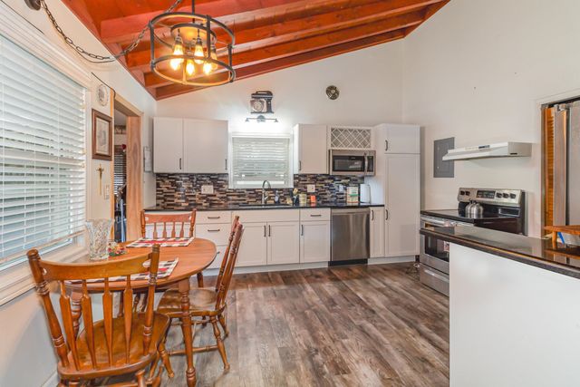 3165 Amelia Avenue, Flushing, MI 48433