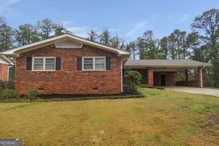 2630 Colonial Drive, College Park, GA 30337