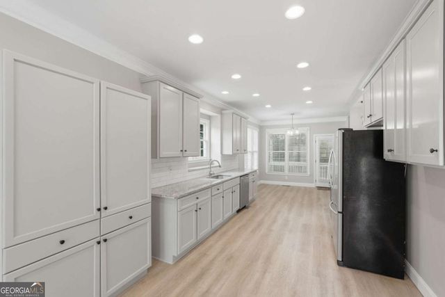 6353 Chestnut Parkway, Flowery Branch, GA 30542