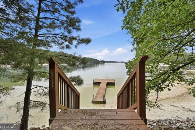6353 Chestnut Parkway, Flowery Branch, GA 30542