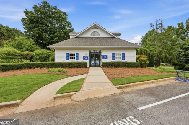 6353 Chestnut Parkway, Flowery Branch, GA 30542
