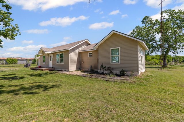 105 S Lavaca Street, Whitney, TX 76692