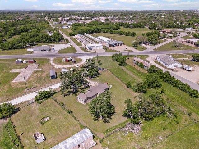 105 S Lavaca Street, Whitney, TX 76692