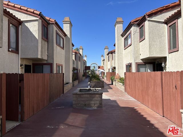 1450 W 146th Street 14, Gardena, CA 90247