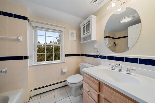 55 Burnside Rd, Needham, MA 02494