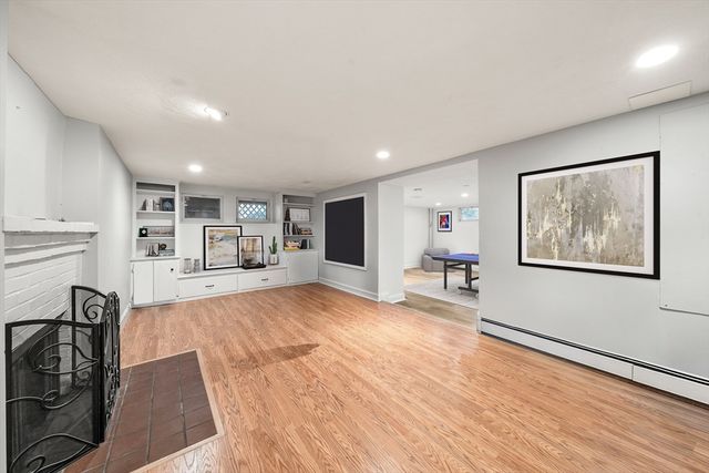 55 Burnside Rd, Needham, MA 02494