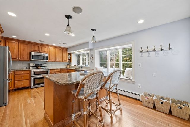 55 Burnside Rd, Needham, MA 02494