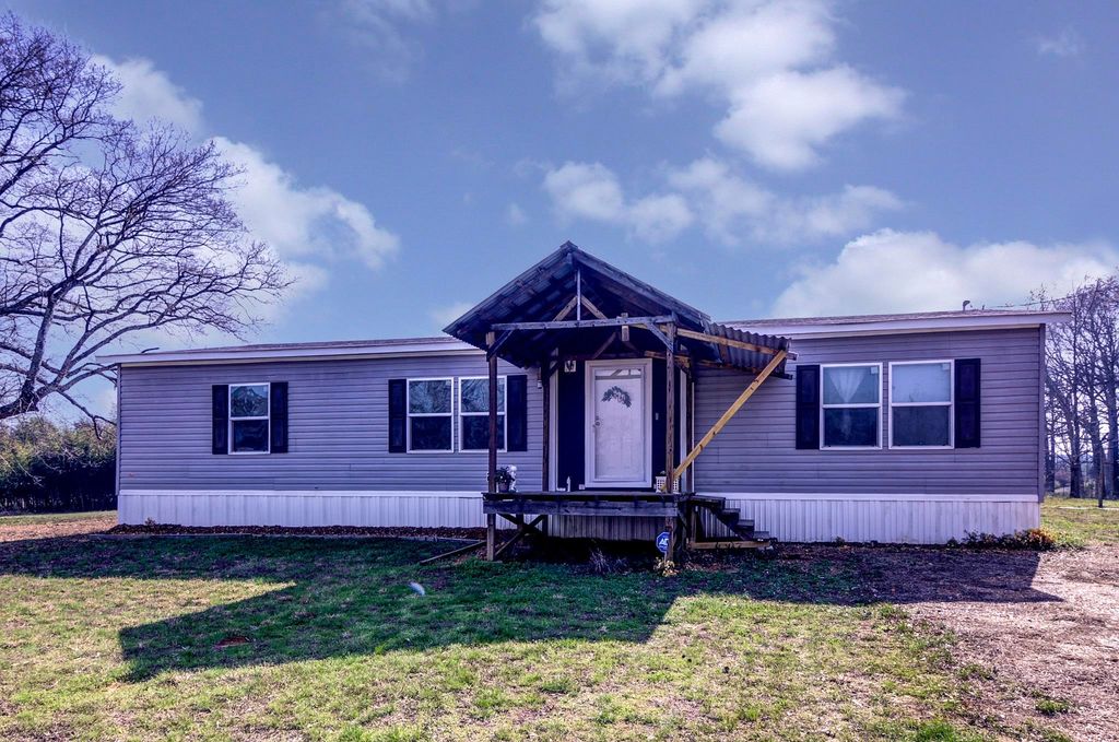 2450 NEELY RD, Middleton, TN 38052