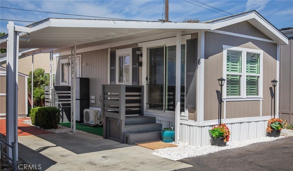 2103 245th 6, Lomita, CA 90717 — exterior