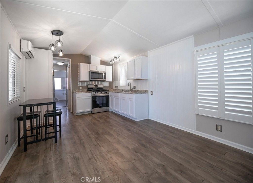 2103 245th 6, Lomita, CA 90717 — photo 2