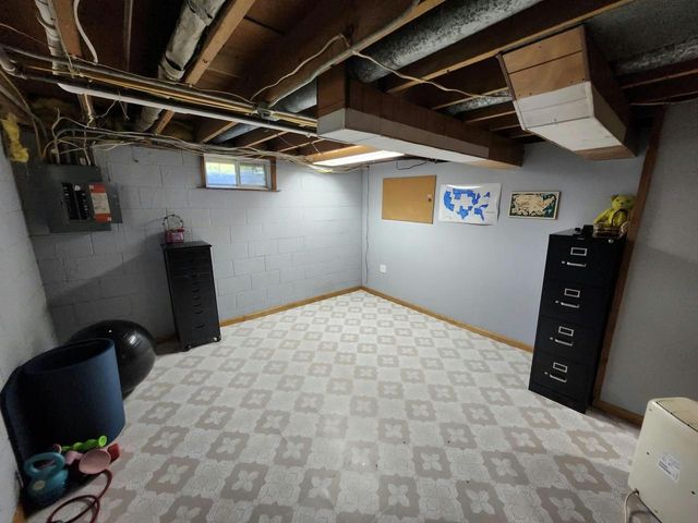 408 Oakhurst AVENUE, Union Grove, WI 53182