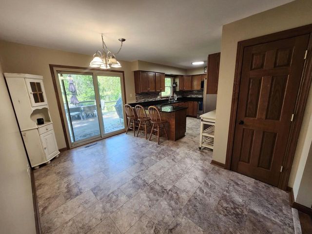408 Oakhurst AVENUE, Union Grove, WI 53182