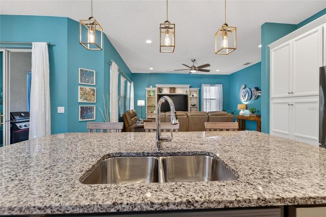 707 WINTERSIDE DRIVE, Apollo Beach, FL 33572