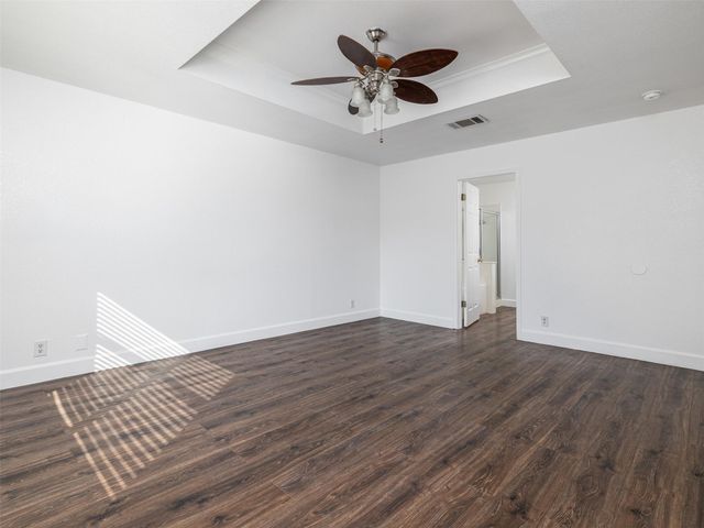 102 Erin CV, Hutto, TX 78634